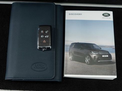 Used 2023 Land Rover Discovery S R-Dynamic image 62
