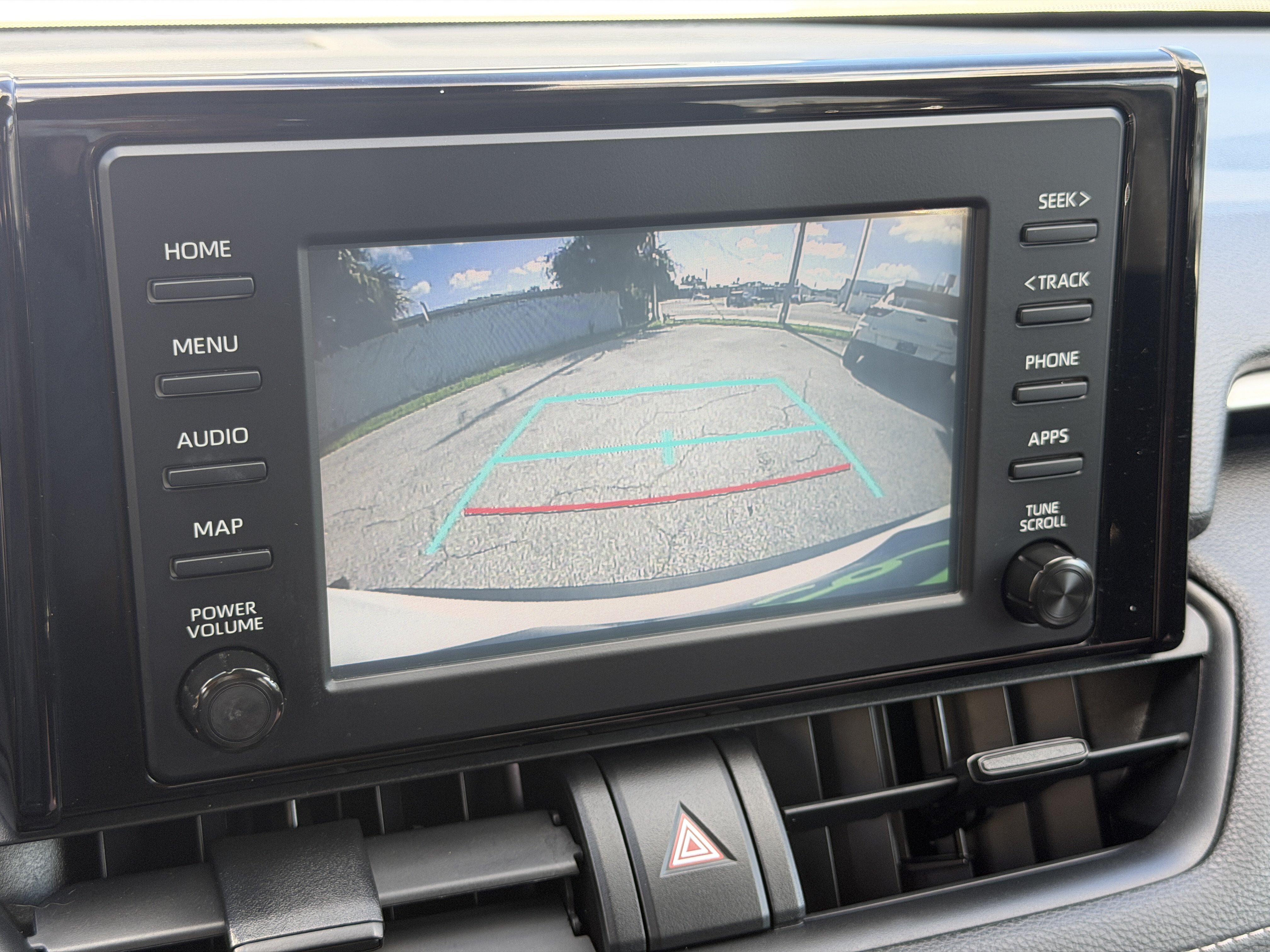 Used 2019 Toyota RAV4 LE FWD image 24