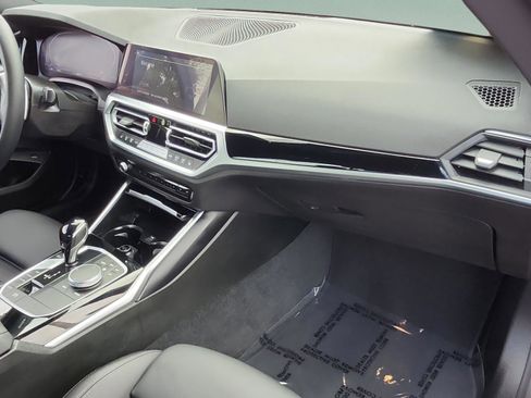 Certified 2022 BMW 230i Coupe w/ Convenience Package image 9