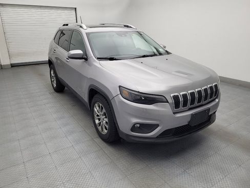 Used 2021 Jeep Cherokee Latitude Plus w/ Sun & Sound Group FWD image 13