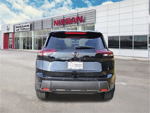 New 2026 Nissan Rogue SV image 5