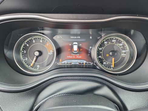 Used 2020 Jeep Cherokee Trailhawk w/ Cold Weather Group image 10