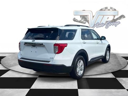 Used 2020 Ford Explorer XLT AWD/4WD image 6