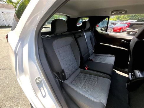 Used 2024 Chevrolet Equinox LT AWD/4WD image 15