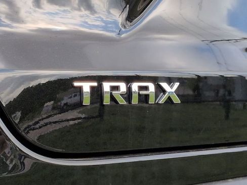 New 2026 Chevrolet Trax LS w/ LS Convenience Package FWD image 27