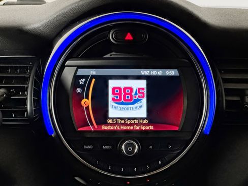 Used 2019 MINI Cooper 2-Door Hardtop image 26