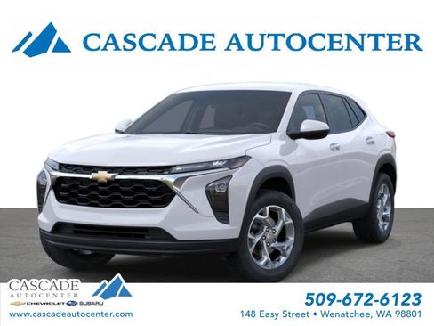 New 2026 Chevrolet Trax LS w/ LS Convenience Package FWD image 1