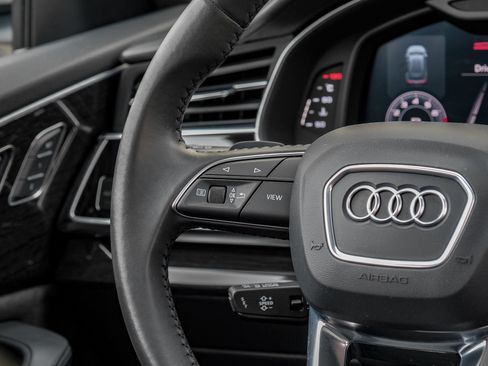 Used 2019 Audi Q8 Prestige AWD/4WD image 17