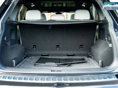 Used 2020 Volkswagen Tiguan SEL Premium R-Line image 26