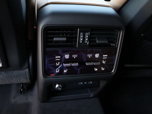 New 2026 Porsche Cayenne Coupe image 21