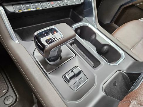 Used 2024 GMC Sierra 1500 Denali AWD/4WD image 33