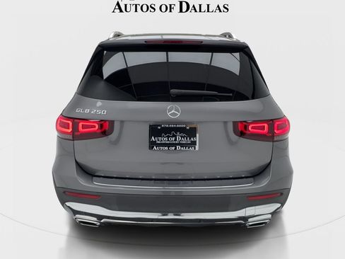 Used 2022 Mercedes-Benz GLB 250 image 9