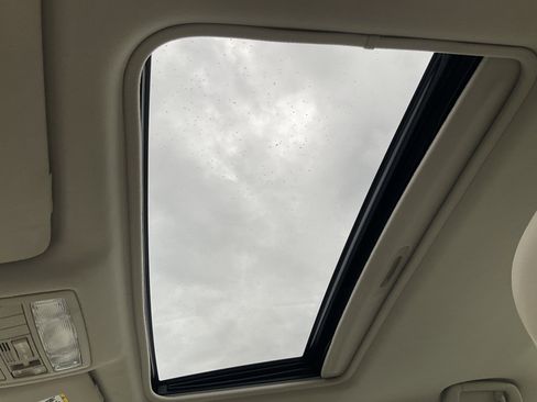 Used 2009 Toyota Camry image 34