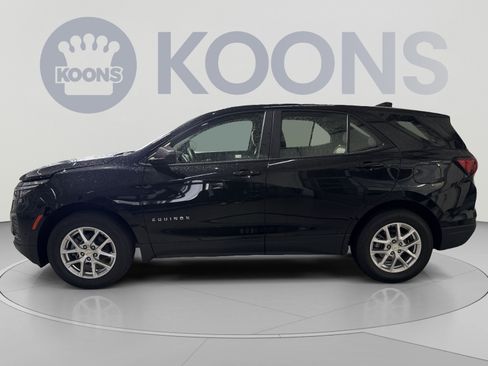 Used 2023 Chevrolet Equinox LS w/ Driver Confidence II Package AWD/4WD image 7