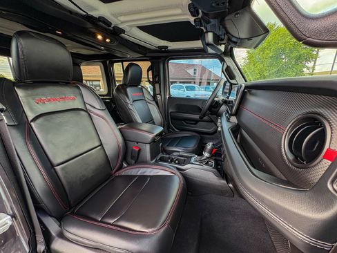 Used 2026 Jeep Wrangler Unlimited Rubicon AWD/4WD image 27