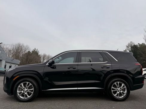 Used 2022 Hyundai Palisade SE image 2