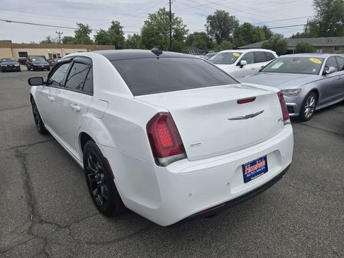 Used 2019 Chrysler 300 S w/ Safetytec Plus Group AWD/4WD image 14