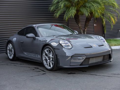 Certified 2026 Porsche 911 GT3 RWD image 6