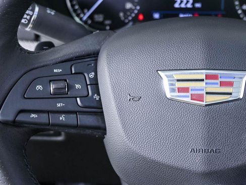 Used 2019 Cadillac XT4 Sport w/ Cold Weather Package FWD image 11