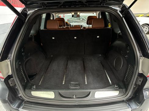 Used 2013 Jeep Grand Cherokee Overland w/ Advance Technology Group image 12