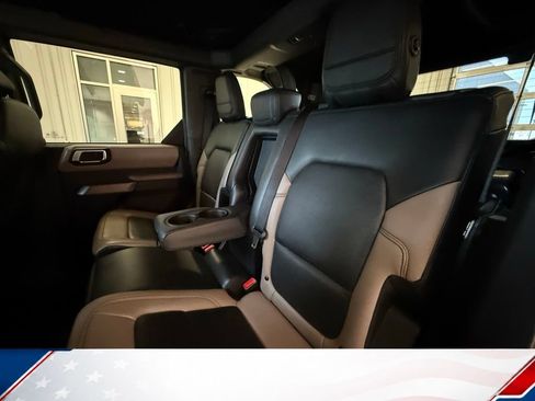 Used 2022 Ford Bronco Wildtrak AWD/4WD image 17