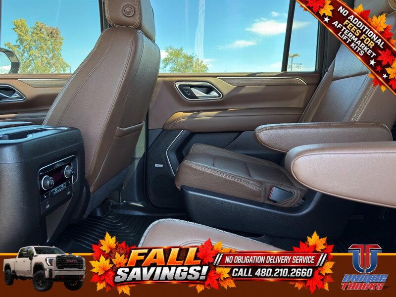 Used 2022 Chevrolet Suburban High Country AWD/4WD image 21