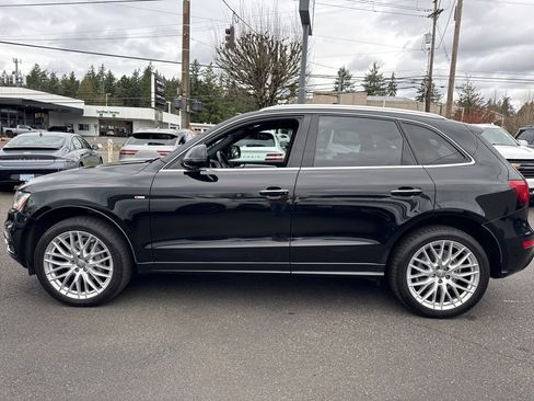 Used 2017 Audi Q5 2.0T Premium Plus w/ Technology Package image 3