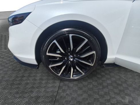 Used 2024 Honda Accord Touring image 13