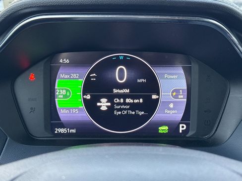 Used 2022 Chevrolet Bolt EUV Premier image 24