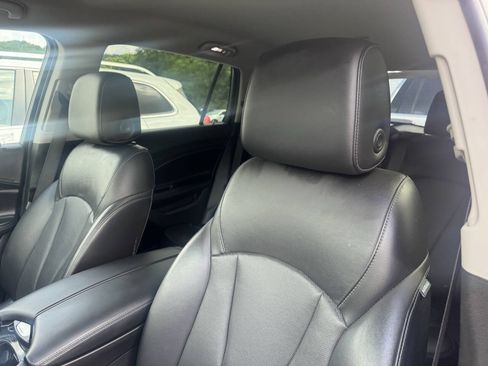 Used 2019 Buick Envision Essence AWD/4WD image 14