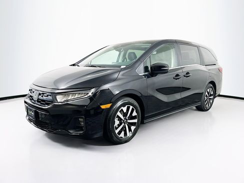 Used 2025 Honda Odyssey EX-L image 3