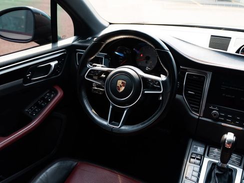 Used 2017 Porsche Macan S AWD/4WD image 10