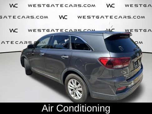 Used 2019 Kia Sorento AWD image 4
