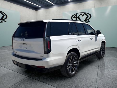 Used 2021 Cadillac Escalade Sport w/ Driver Assist Tech Package AWD/4WD image 3