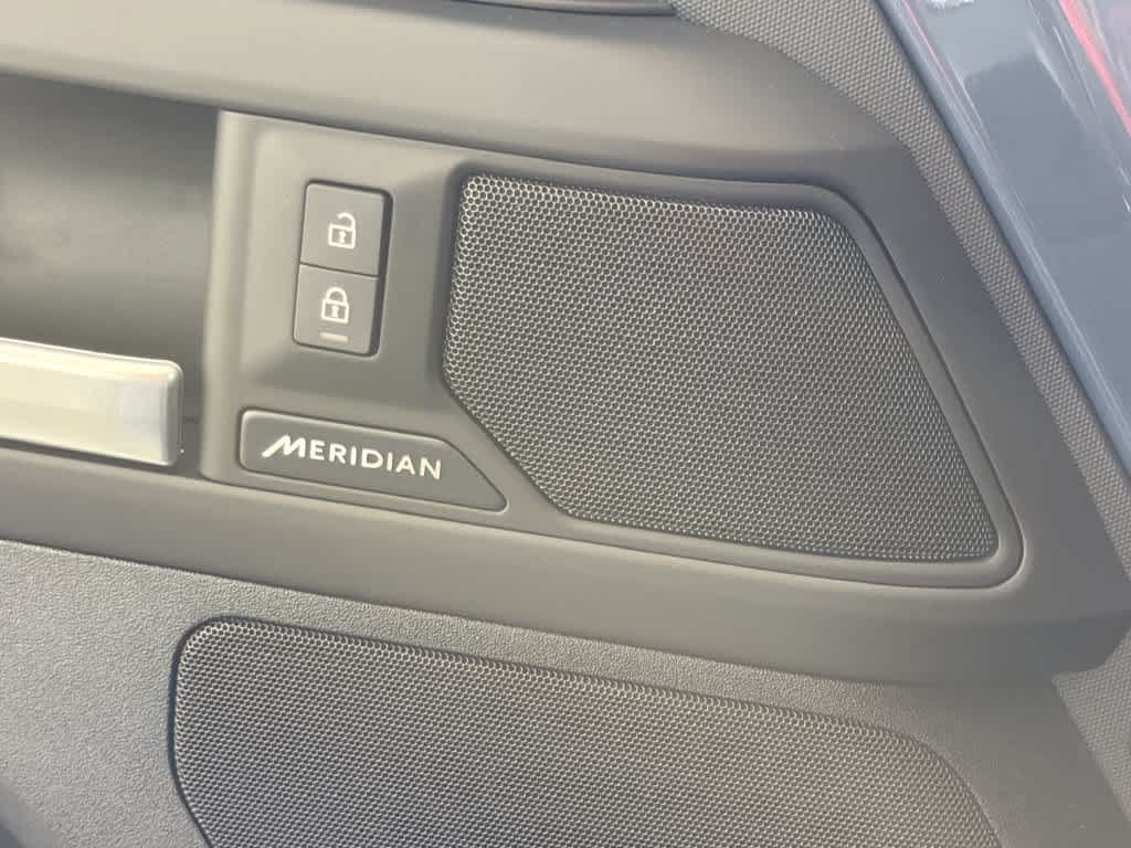 New 2026 Land Rover Defender 110 S AWD/4WD image 30
