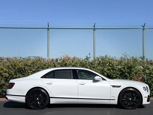 Used 2023 Bentley Flying Spur W12 AWD/4WD image 15