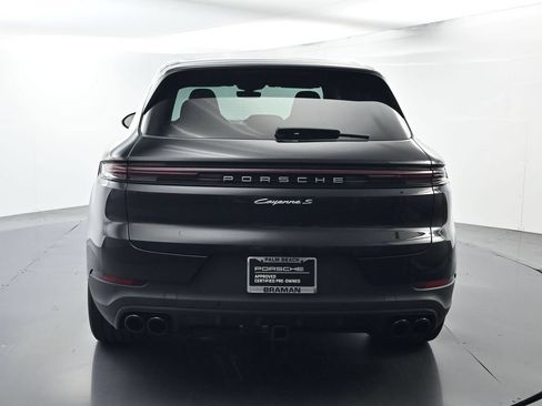 Certified 2025 Porsche Cayenne S AWD/4WD image 13