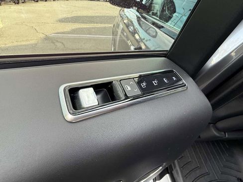 Used 2019 Land Rover Range Rover Autobiography image 14