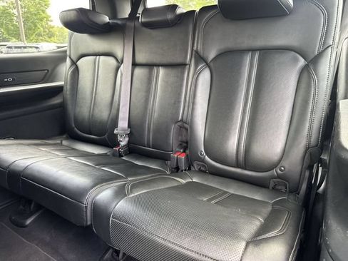 Used 2024 Jeep Wagoneer Series II w/ Flexible Seating Group AWD/4WD image 21