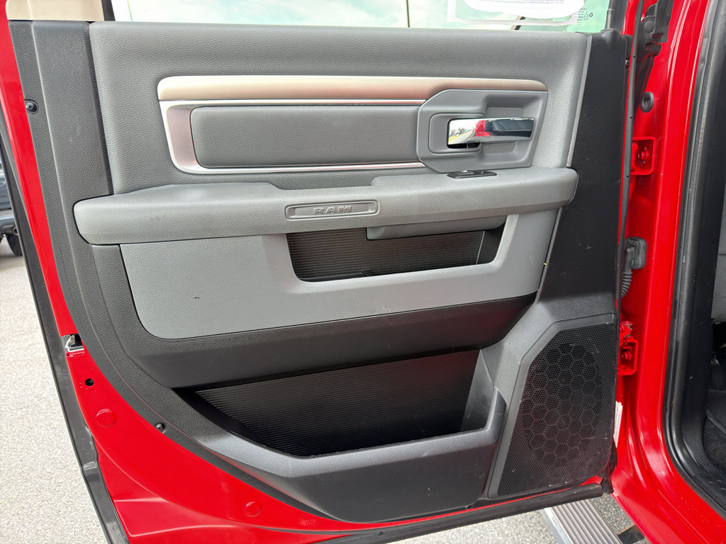 Used 2017 RAM 2500 SLT AWD/4WD image 27