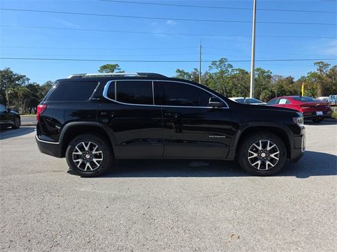 Used 2021 GMC Acadia SLE w/ Driver Convenience Package image 2