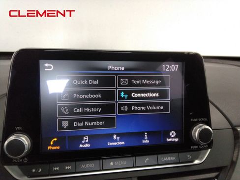 Used 2025 Nissan Altima 2.5 SV image 22