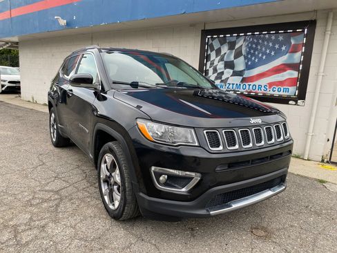 Used 2019 Jeep Compass Limited AWD/4WD image 1