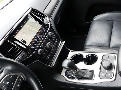 Used 2021 Jeep Grand Cherokee Limited w/ Quick Order Package 28K 80th AWD/4WD image 19