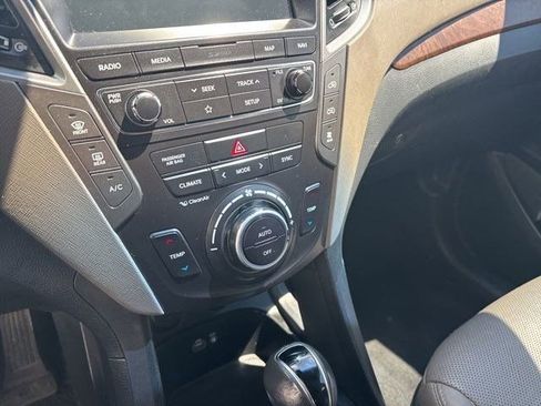 Used 2019 Hyundai Santa Fe XL FWD image 22