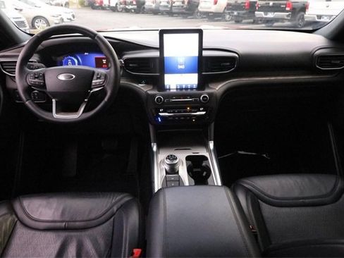 Used 2020 Ford Mustang GT Premium image 32