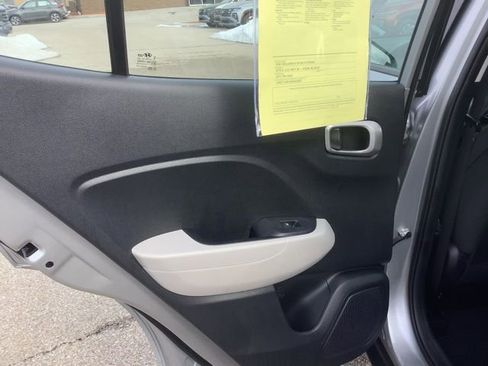 Certified 2026 Hyundai Venue SEL image 18