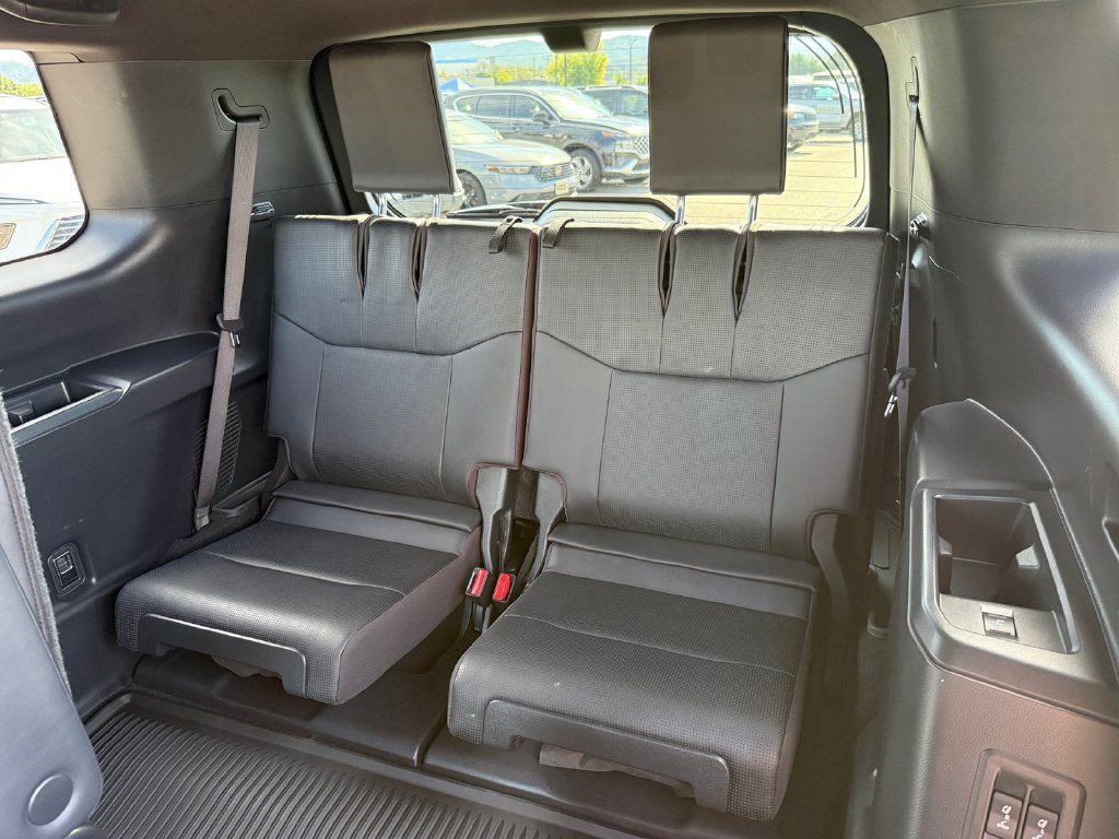 Used 2024 Lexus GX 550 w/ Accessory Package (Z1) AWD/4WD image 12