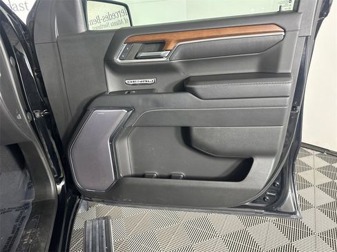 Used 2023 GMC Sierra 1500 Denali w/ Denali Reserve Package image 14