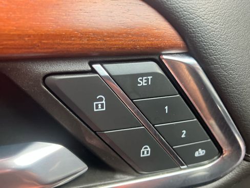 Used 2022 GMC Sierra 1500 Denali AWD/4WD image 12